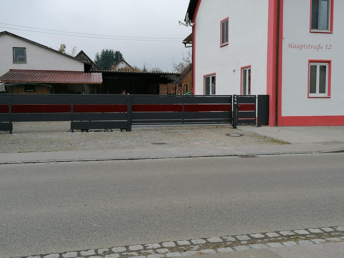 Obergessertshausen Ferienwohnung Rosa מראה חיצוני תמונה