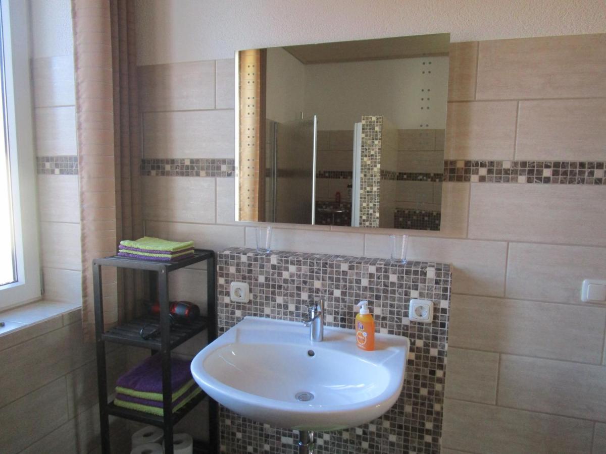 Obergessertshausen Ferienwohnung Rosa מראה חיצוני תמונה